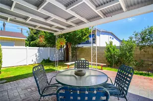 5300 Garden Grove Ave, Tarzana, CA 91356 - Photo 23