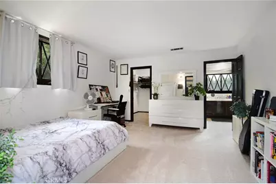 5515 Shirley Avenue, Tarzana, CA 91356 - Photo 27