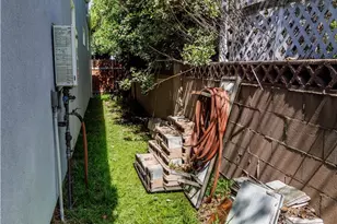 124 N Naomi, Burbank, CA 91505 - Photo 57
