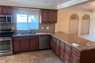 124 N Naomi, Burbank, CA 91505 - Photo 13