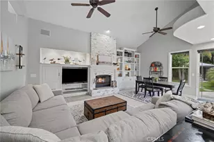 23717 Shadylane Pl, Valencia, CA 91354 - Photo 21