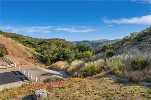 18 Morgan Rd, Bell Canyon, CA 91307 - Photo 15