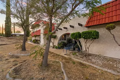 125 Lakeview Drive, Palmdale, CA 93551 - Photo 1