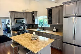 2620 N Beachwood, Los Angeles, CA 90068 - Photo 9