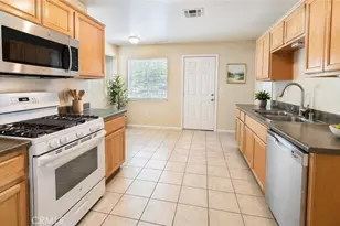 44608 Stanridge, Lancaster, CA 93535 - Photo 3