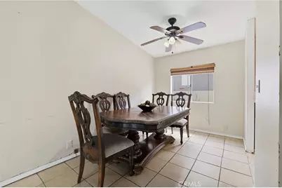 29667 Cromwell, Castaic, CA 91384 - Photo 3