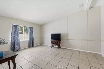 29667 Cromwell, Castaic, CA 91384 - Photo 9