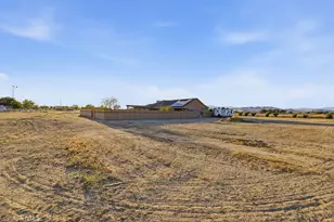 6842 Birch Ave, Rosamond, CA 93560 - Photo 45