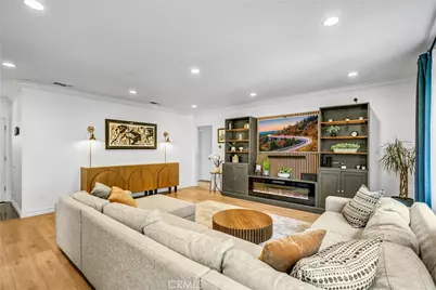 6830 Bothwell, Reseda, CA 91335 - Photo 5