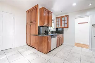 7247 Donna Ave, Reseda, CA 91335 - Photo 21