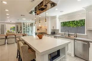 5242 Topeka Dr, Tarzana, CA 91356 - Photo 17