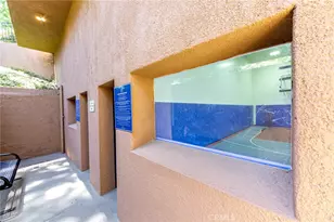 5550 Owensmouth Ave, Woodland Hills, CA 91367 - Photo 35