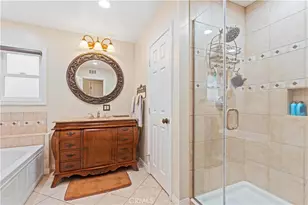 13405 Tiara St, Los Angeles, CA 91401 - Photo 21