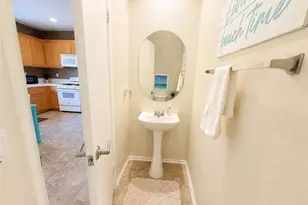 292 Edgemire Ln, Simi Valley, CA 93065 - Photo 11