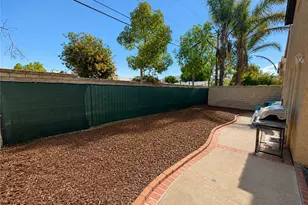 292 Edgemire Ln, Simi Valley, CA 93065 - Photo 25