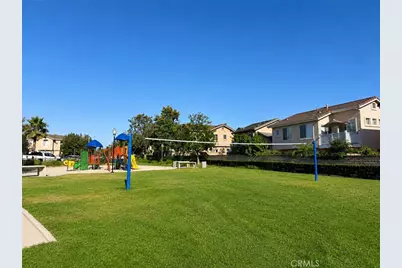 292 Edgemire Lane, Simi Valley, CA 93065 - Photo 33