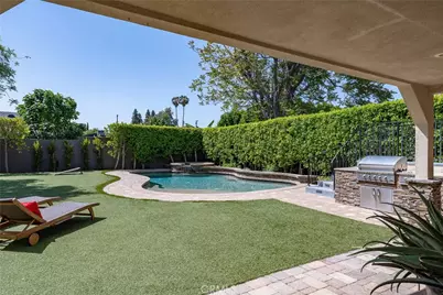 22702 Califa Street, Woodland Hills, CA 91367 - Photo 43