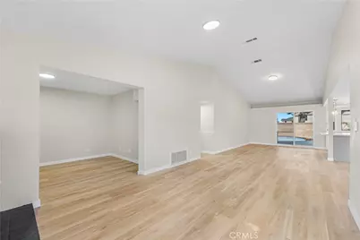 40744 Via Valor, Palmdale, CA 93551 - Photo 9