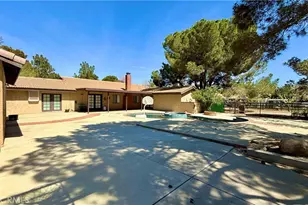 2342 W Ave, Palmdale, CA 93551 - Photo 67