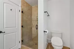 6225 Coldwater Canyon Ave, North Hollywood, CA 91606 - Photo 25