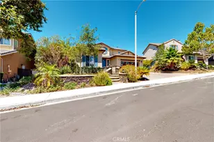 29315 Sequoia, Canyon Country, CA 91387 - Photo 7