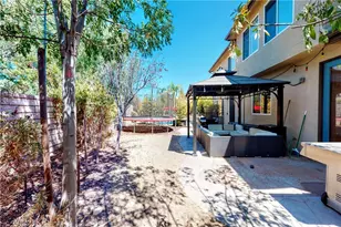 29315 Sequoia, Canyon Country, CA 91387 - Photo 17