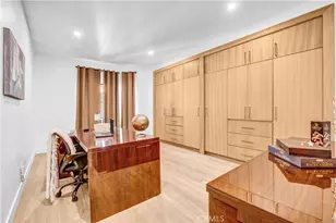 17914 Magnolia Blvd, Encino, CA 91316 - Photo 21
