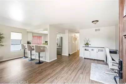 7255 Balboa #20, Lake Balboa, CA 91406 - Photo 5