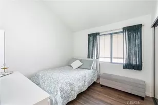 7255 Balboa, Lake Balboa, CA 91406 - Photo 13