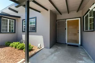 18027 Hatton St, Reseda, CA 91335 - Photo 3