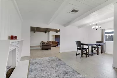 18027 Hatton Street, Reseda, CA 91335 - Photo 5