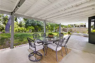 22952 Las Mananitas, Valencia, CA 91354 - Photo 13