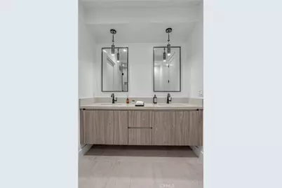 1567 Hi Point St, Los Angeles, CA 90035 - Photo 13