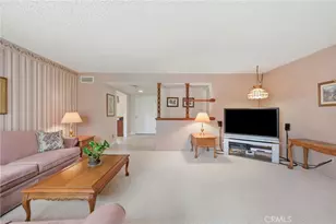 10400 Hanna Ave, Chatsworth, CA 91311 - Photo 5