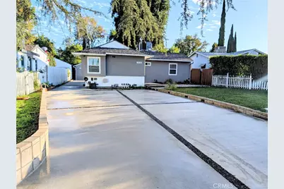 23130 Victory, Woodland Hills, CA 91367 - Photo 29