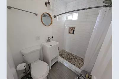 23130 Victory, Woodland Hills, CA 91367 - Photo 17