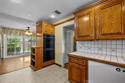 19800 Citronia Street, Chatsworth, CA 91311 - Photo 7
