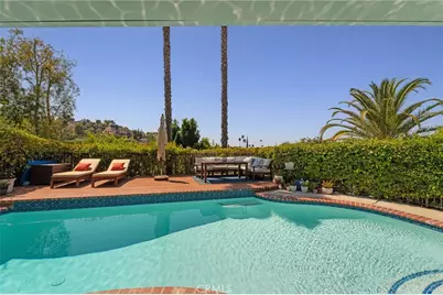 17716 Alonzo Place, Encino, CA 91316 - Photo 29