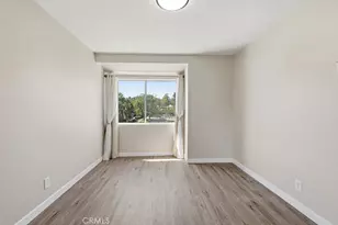 24430 W Nicklaus Dr, Valencia, CA 91355 - Photo 19