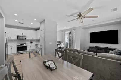 27950 Avalon Drive #50, Canyon Country, CA 91351 - Photo 9