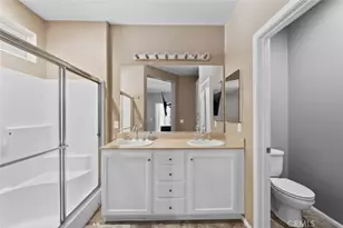 27950 Avalon Dr, Canyon Country, CA 91351 - Photo 19