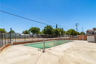 45131 28th Street East Spc 11, Lancaster, CA 93535 - Photo 17