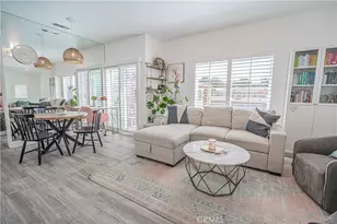 26943 Hillsborough Pkwy, Valencia, CA 91354 - Photo 3