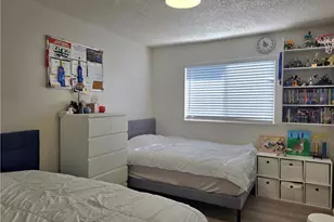 1123 Herzel Ave, Lancaster, CA 93535 - Photo 9