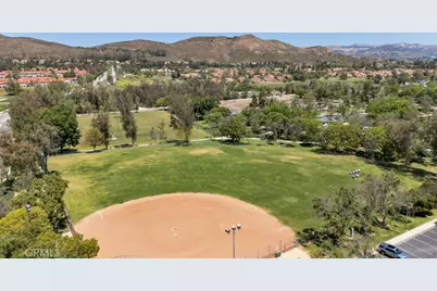 272 Fieldstone Way #A, Simi Valley, CA 93065 - Photo 35