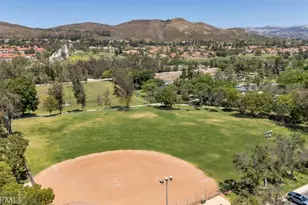 272 Fieldstone Way, Simi Valley, CA 93065 - Photo 35