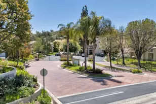 272 Fieldstone Way, Simi Valley, CA 93065 - Photo 25