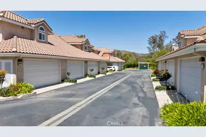 272 Fieldstone Way #A, Simi Valley, CA 93065 - Photo 27