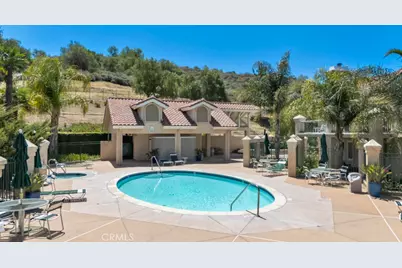 272 Fieldstone Way #A, Simi Valley, CA 93065 - Photo 27