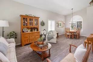 22648 Oxford, Saugus, CA 91350 - Photo 7